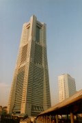 093  Yokohama landmark tower.JPG